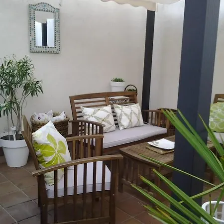 Patio Apartment *